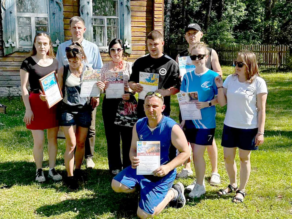 Работники ОАО «Климовичский ликеро-водочный завод» приняли участие в  туристическом слете молодых специалистов организаций Климовичского района.  – Климовичский ликеро-водочный завод